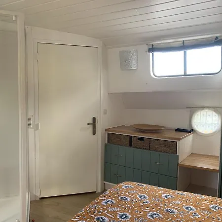 Botel Peniche Gemjo Castelsarrasin